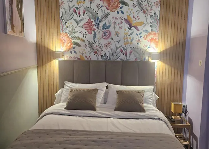 Coco Marco Hotel *